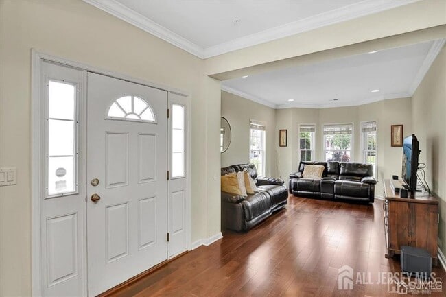 Photo - 90 Morgan Way