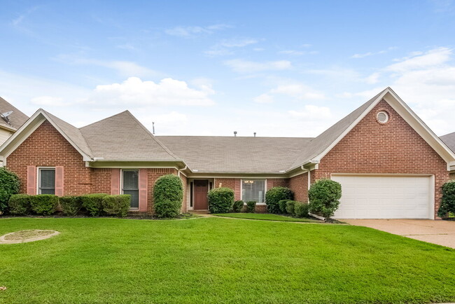Building Photo - 10198 Woodland Hills Dr