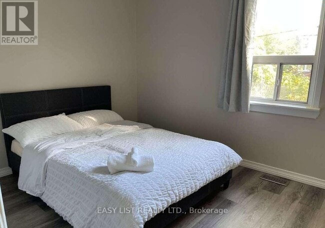Photo - 777 Birchmount Rd