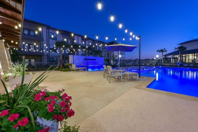 Tacara Westpointe Village apartments — community photo