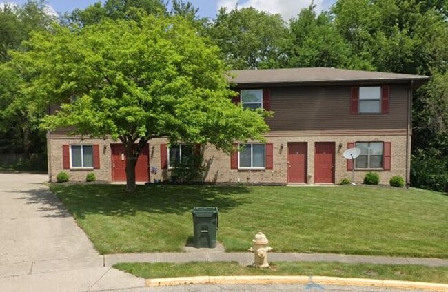 Building Photo - Spacious 2-Bedroom Living in a Quiet Community Available July! Unit 1220-B Bunker Hill