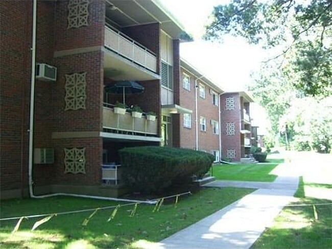 Photo - 64 Jacqueline Rd Unit 8