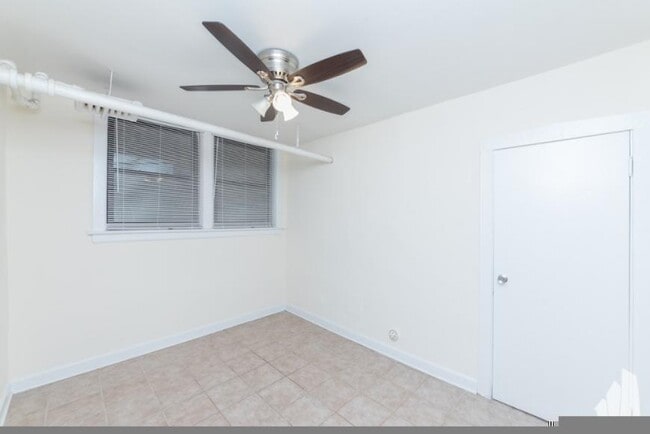 Photo - 2 bedroom in Chicago IL 60625 Unidad 3