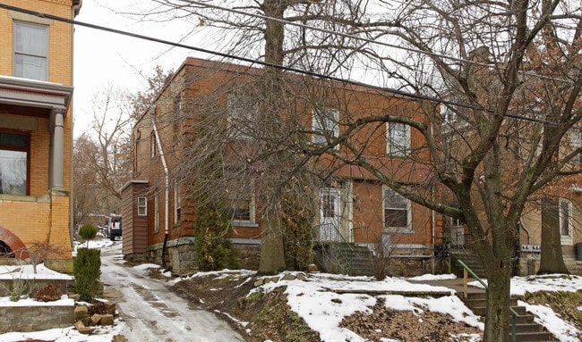 Building Photo - 6814 Thomas Blvd