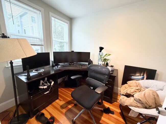 Photo - 11 Glenway St Unit 1