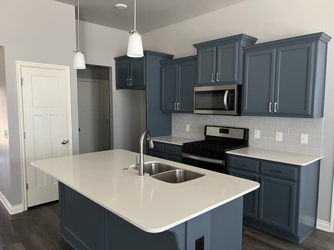 Photo - 13421 Watson Dr