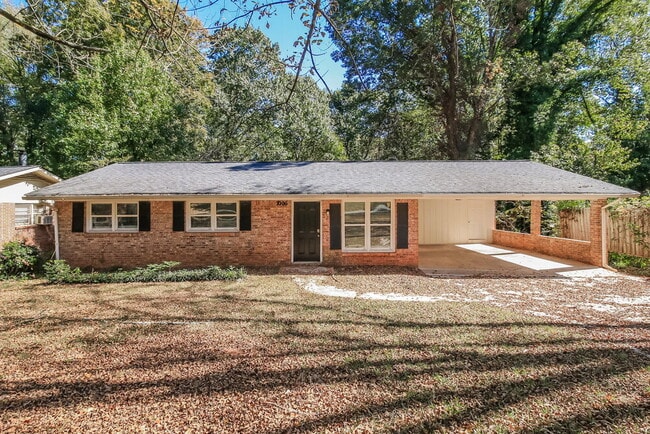 Building Photo - 7006 Knollwood Dr