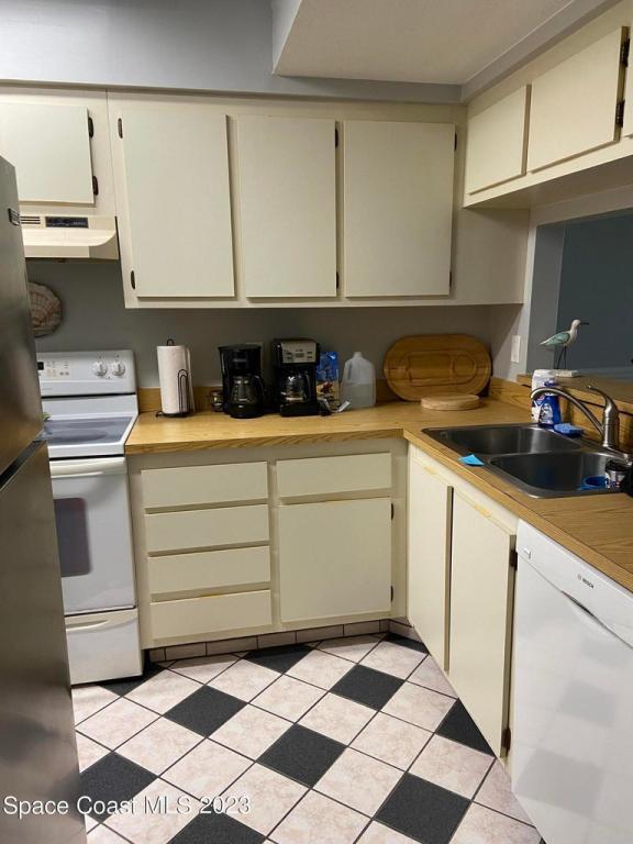 Photo - 2467 S Washington Ave