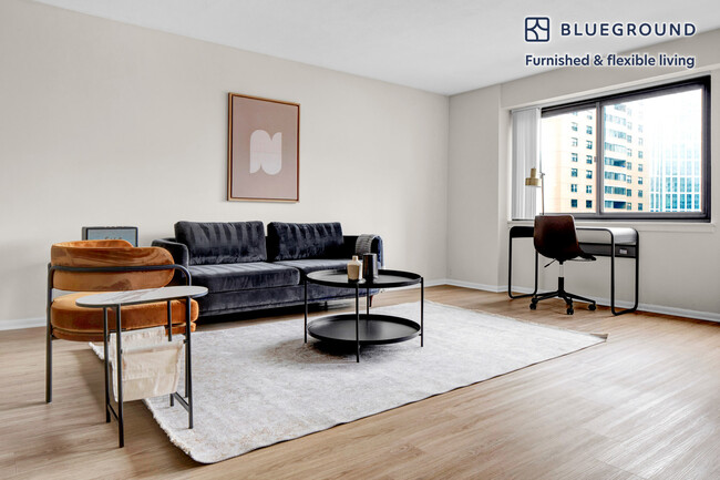 Building Photo - 10 Emerson Pl Rental