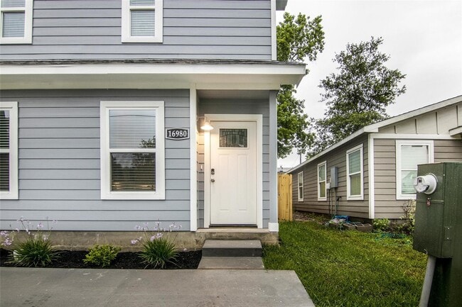 Photo - 16980 W Ivanhoe St