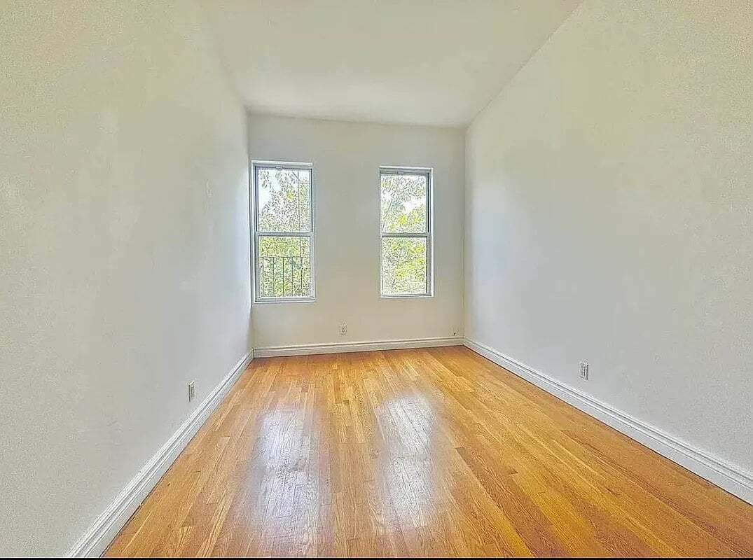 Photo - 105 Wilson Ave Unit 2R