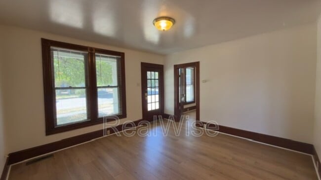 Photo - 1416 SE Pine St