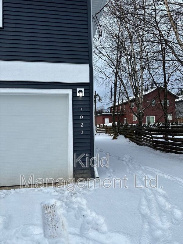 Photo - 7023 Kennedy Crescent