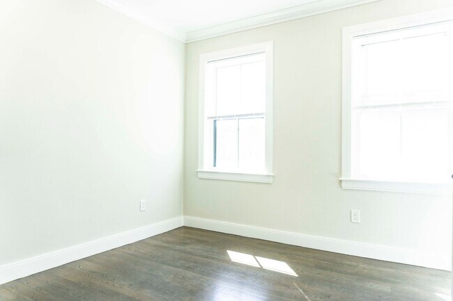 Photo - Allston 3 Bed / 2 Bath – 1,350 Sq Ft – W/D in Unit – 9/1