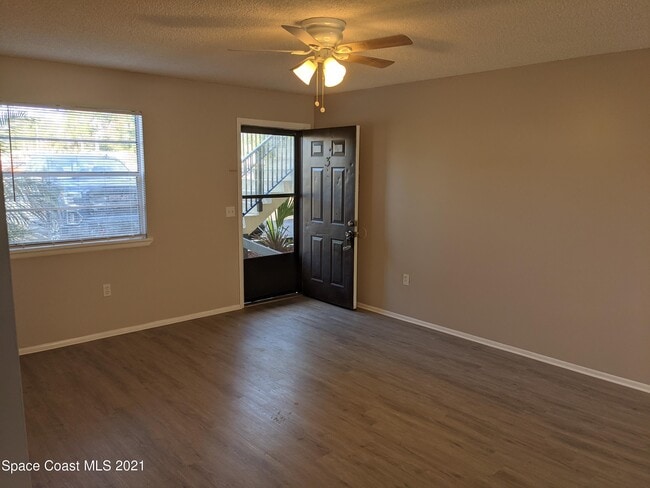 Photo - 323 Olmstead Dr Unit 3