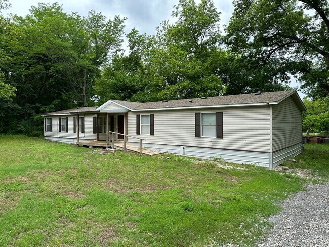 Photo - Country Living