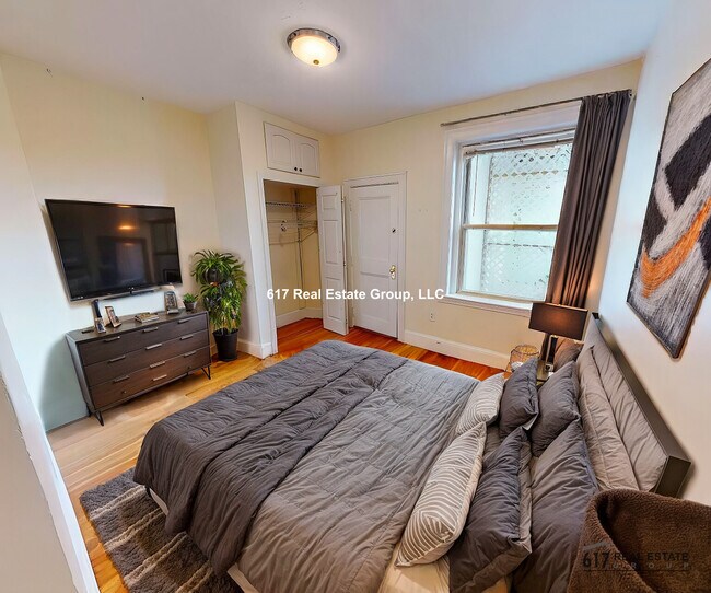 Photo - 73 Thatcher St Unit 302