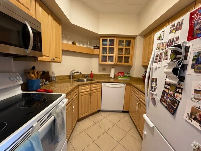 Building Photo - 135 Pleasant St Unit 601 Rental