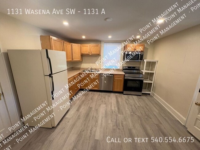 Photo - 1131 Wasena Ave SW Unit 1131 A