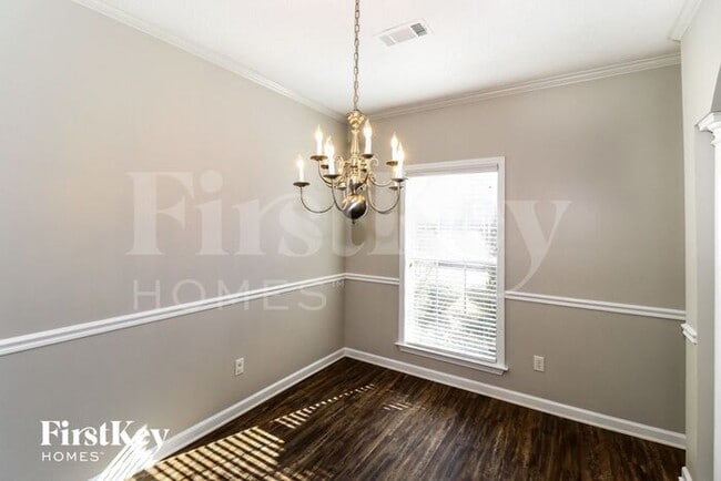 Photo - 8716 Macon Rd