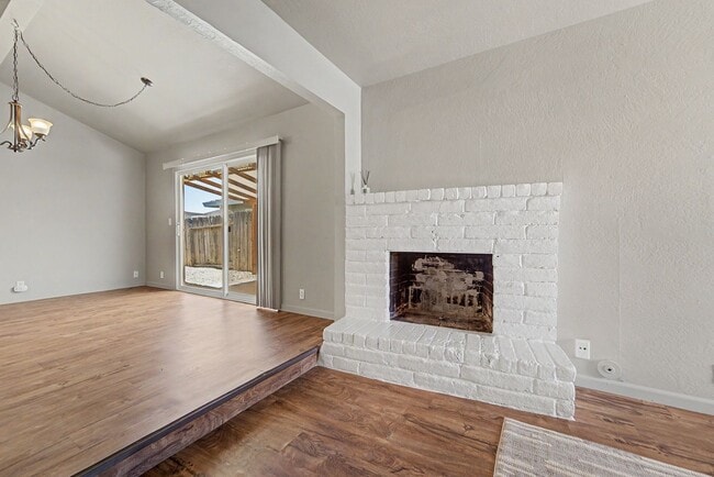 Photo - 1142 Nadene Dr