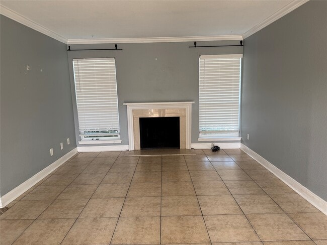Photo - 18101 Heritage Ln Unit 8101