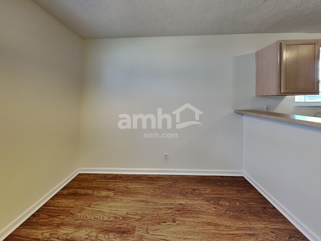 Photo - 1238 Dalmally Dr