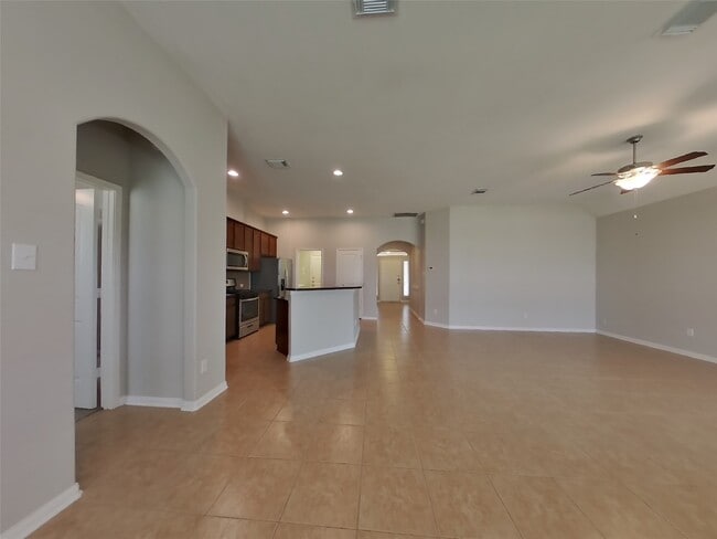 Photo - 410 Heatherton Hill Dr