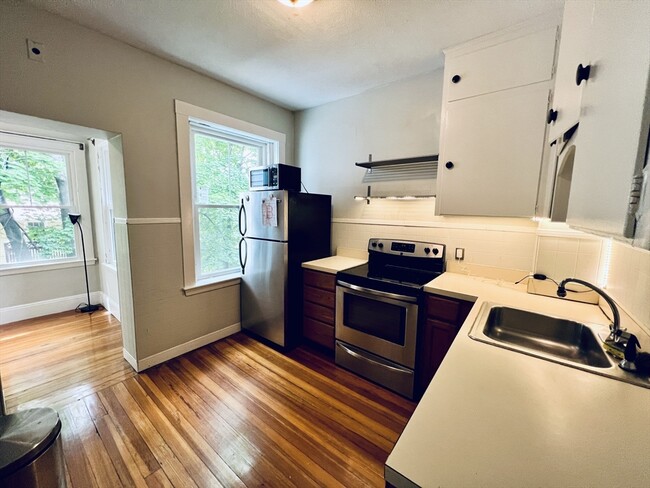 Photo - 138 Fuller St Unidad 3