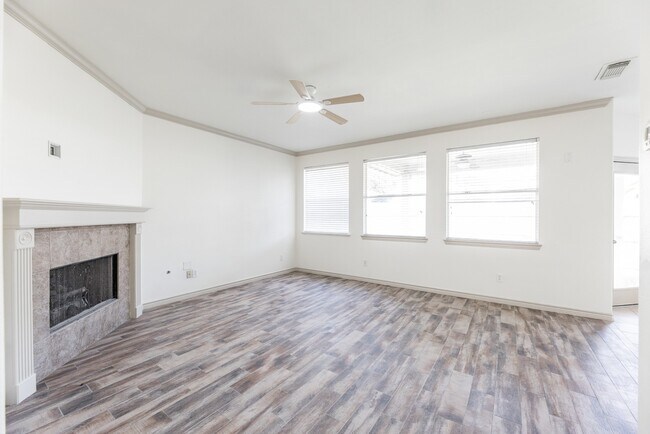 Photo - 32506 Rosella Ln