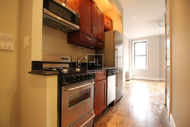 Photo - West 10th Street Unidad 1FW