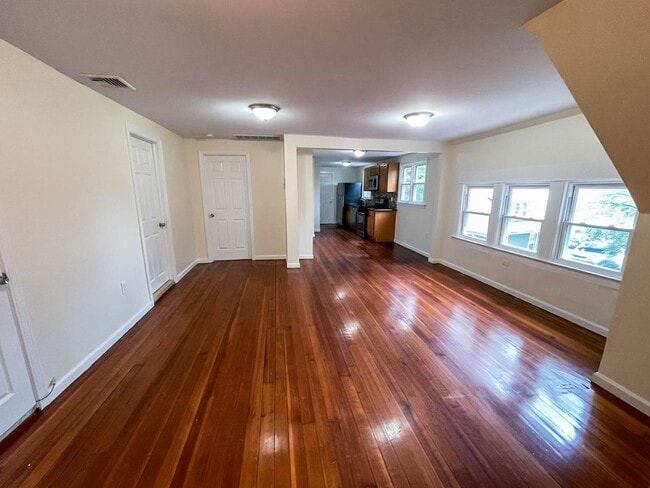 Photo - 252 Goffe Terrace Unit 3