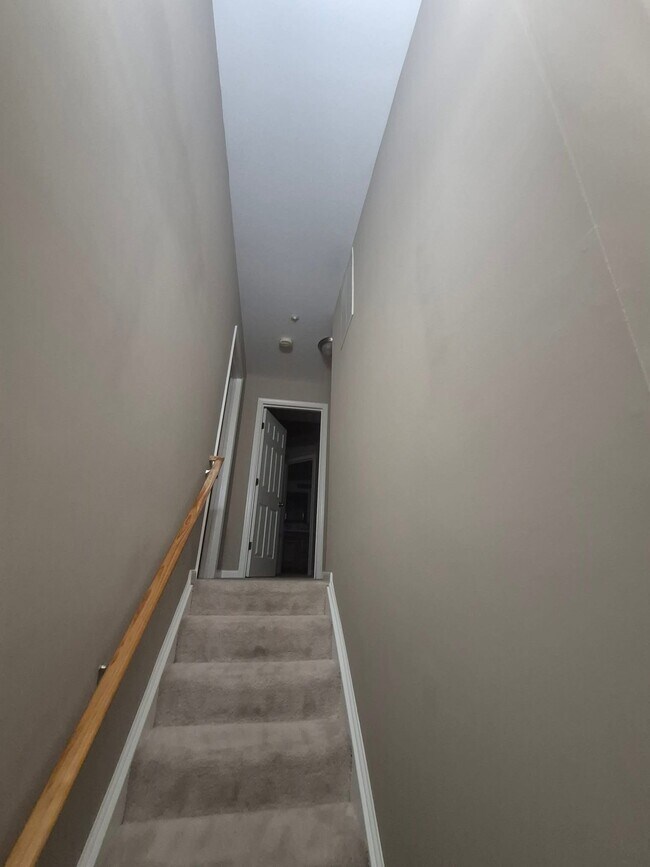 Building Photo - 5914 Terrapin Pl Unit 302