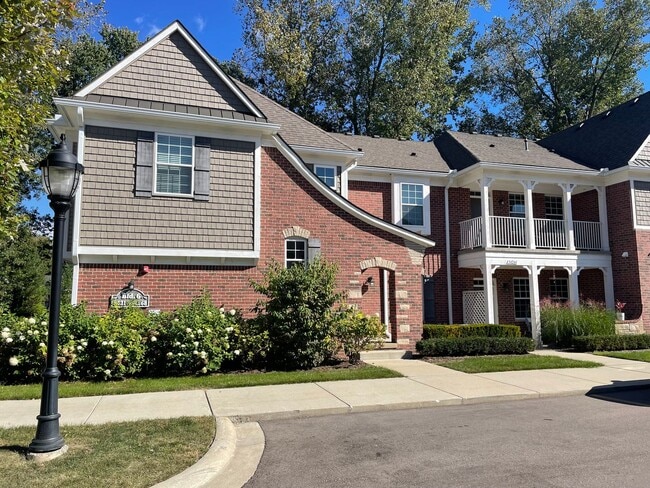 Shelby Township-2 Bedrooms, 2-Baths, Attac... - Shelby Township-2 Bedrooms, 2-Baths, Attac... Condo