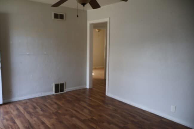 Photo - 2572-76 Van Buren Pl