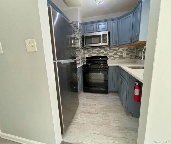 Photo - 1467 St Marks Ave Unit 3