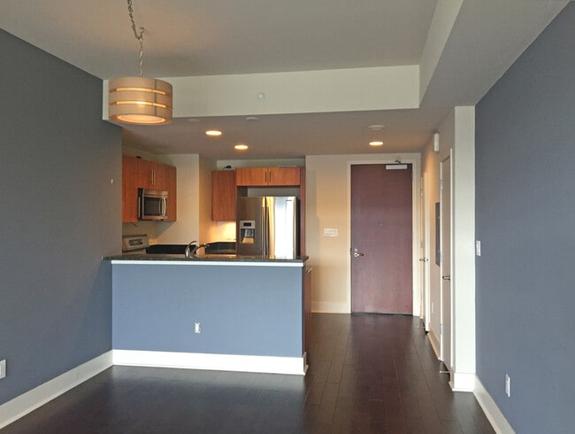 Building Photo - Fantastic 2 Bedroom/2 Bathroom Condo For R... Unit 503