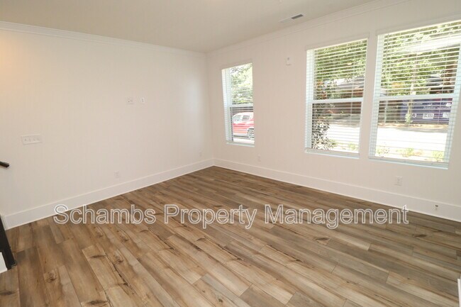 110 Byrum St Unit 105