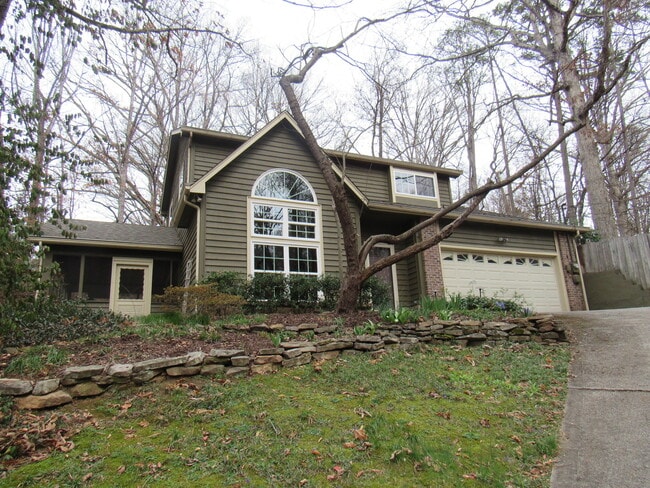 Building Photo - Private West Knoxville Retreat | 3BR Home Near Turkey Creek & Pellissippi