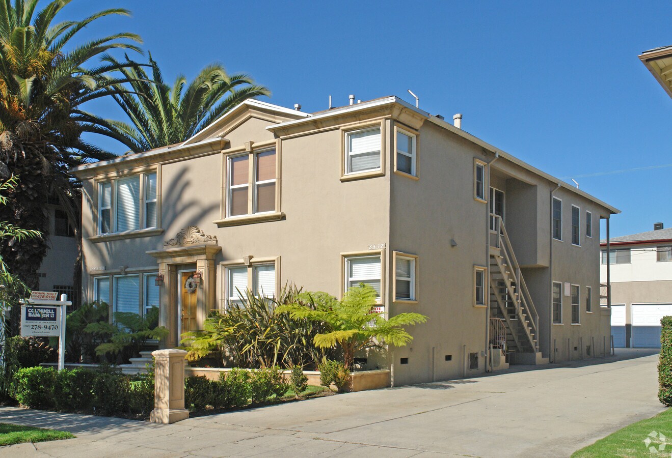 Photo - 8537 Cashio St