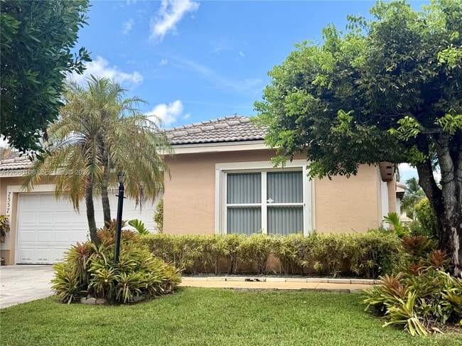 Building Photo - 7557 SW 164th Ct