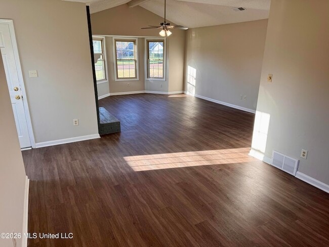 Photo - 900 Clarington Dr