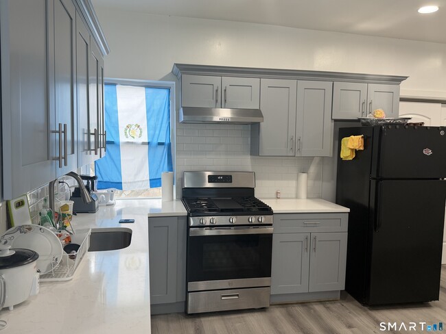 Photo - 144 Palisade Ave