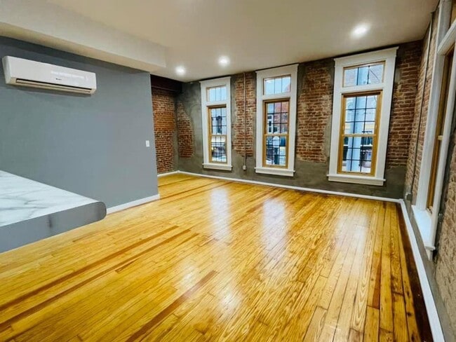 Photo - 702 Lincolnway Unit Suite 1