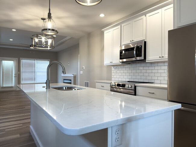 Photo - 4504 Legends Dr