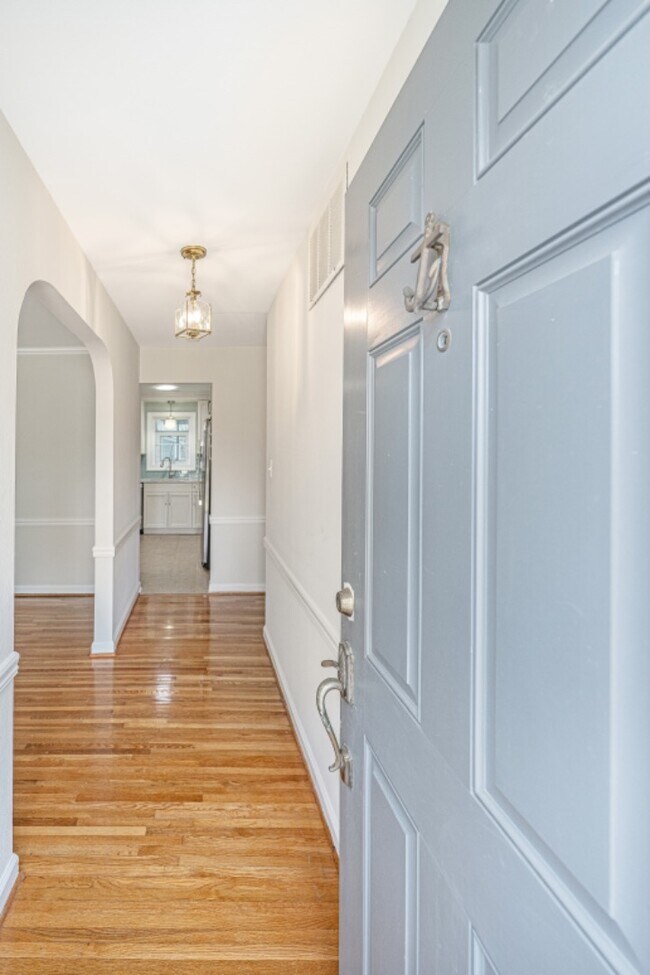 Photo - 1791 Dunbarton Dr