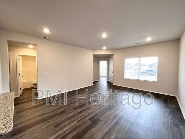 Photo - 2721 Elliott St