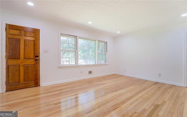 Photo - 1288 Elva Dr SW