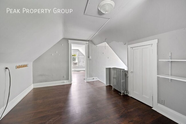 Photo - 2356 Stratford Ave