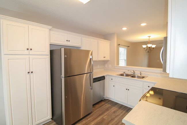 Photo - 432 Andover Dr